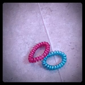Bracelets/hair ties